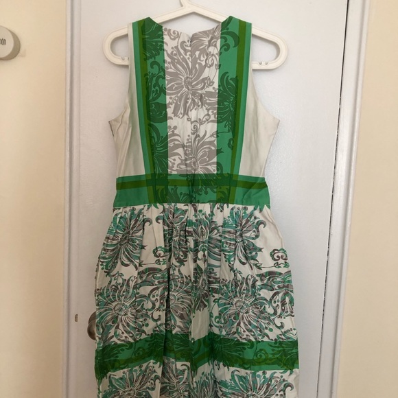 Taylor white, grey and green dress - Picture 2 of 2